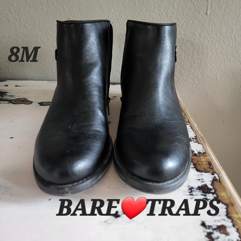 BARETRAPS ANKLE BOOTS BLACK 8M.         ☆
